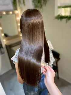 Glossy hair result at Rr SALON AOYAMA 7