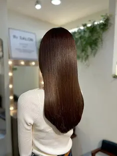 Glossy hair result at Rr SALON AOYAMA 9